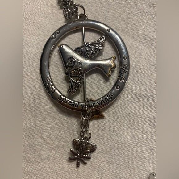 Avon NWT Stamped Necklace - “Spread Your Wings” Vintage Avon Necklace - Picture 1 of 3